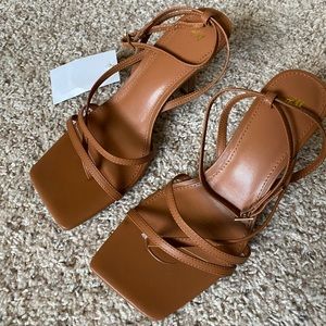 NWT H&M Brown Strappy Kitten Heel Sz 7